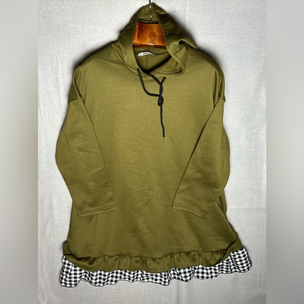 EARO Hoodie Tunic Size 1XL Olive Green with Ruffle Black/White‎ Checks